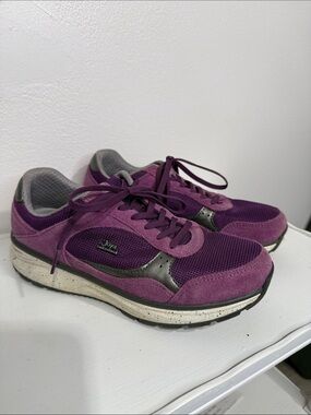 Joya Switzerland Tina Sneakers Size 39/ 8 Ortholite Insoles purple